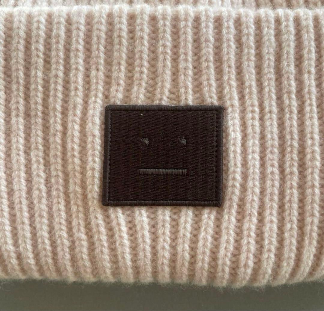 Acne Studiosアクネストゥディオズ ラージロゴフェイスビーニー