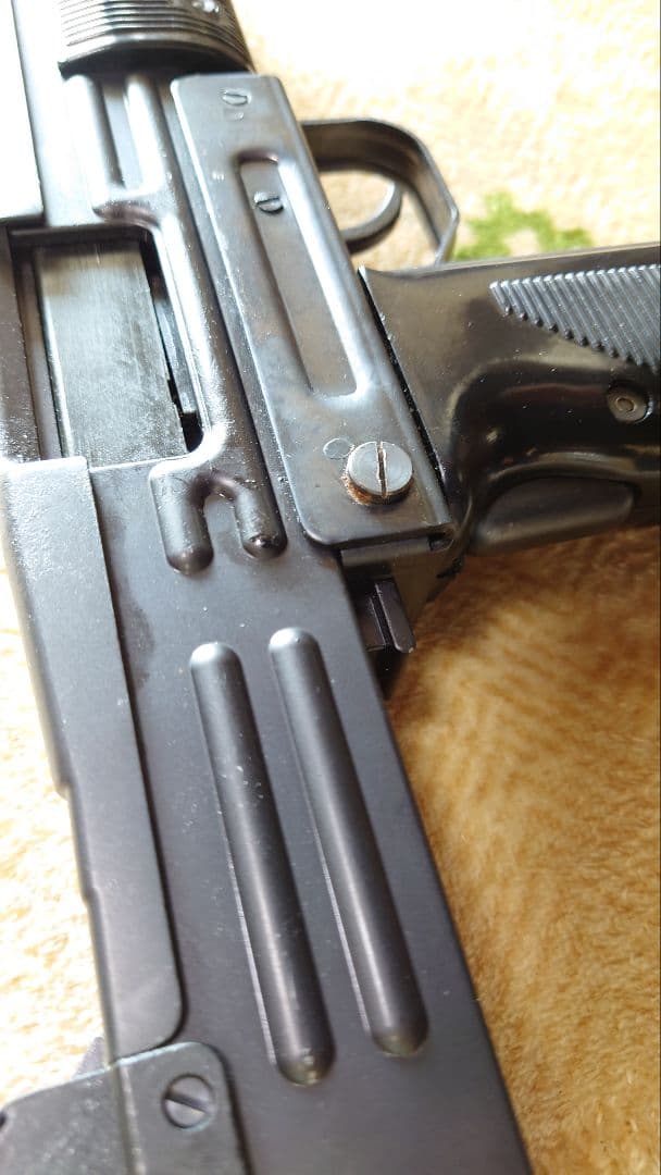 MARUSHIN UZI サブマシンガン