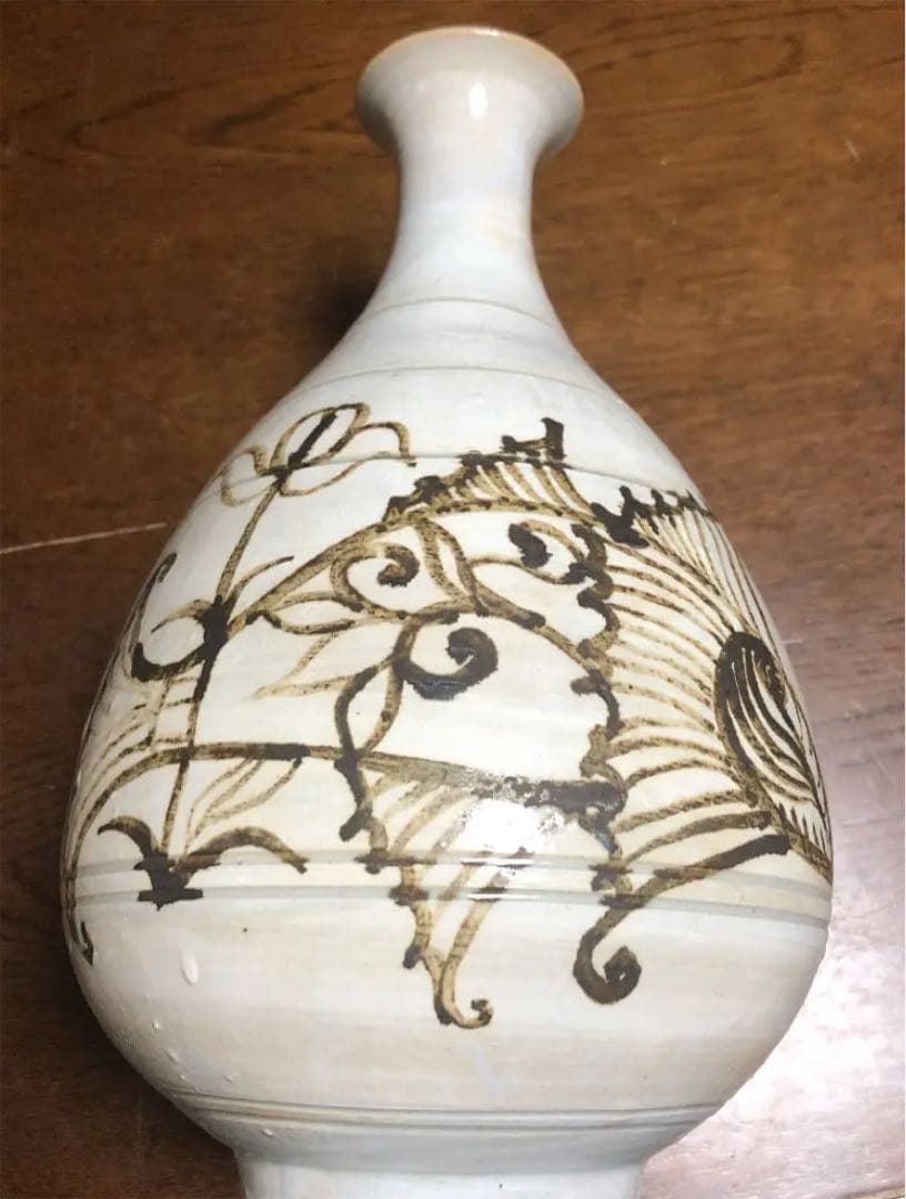 壺　魚紋瓶