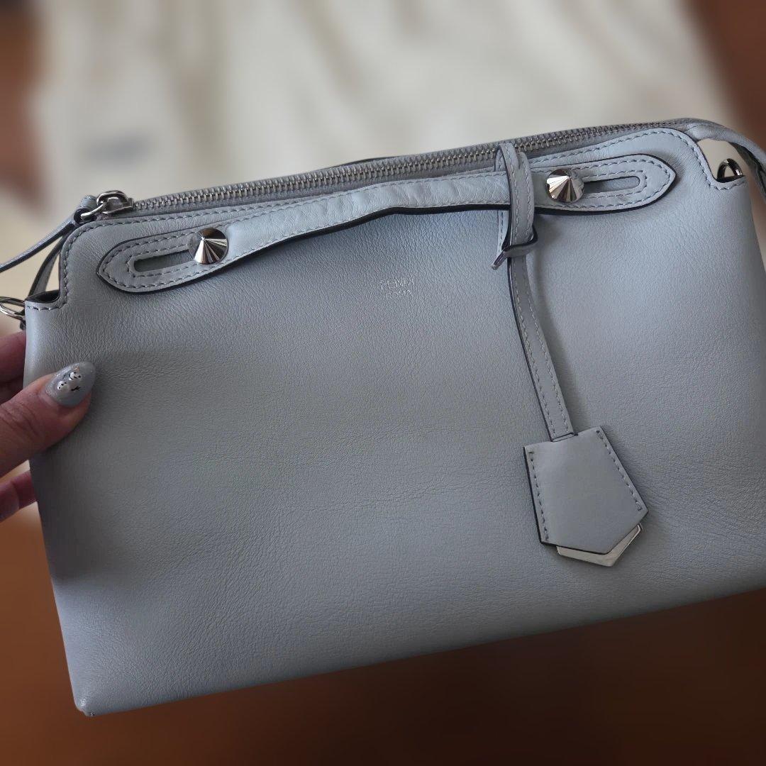 【最終値下】FENDI バイザウェイグレー レザー ショルダーバッグ