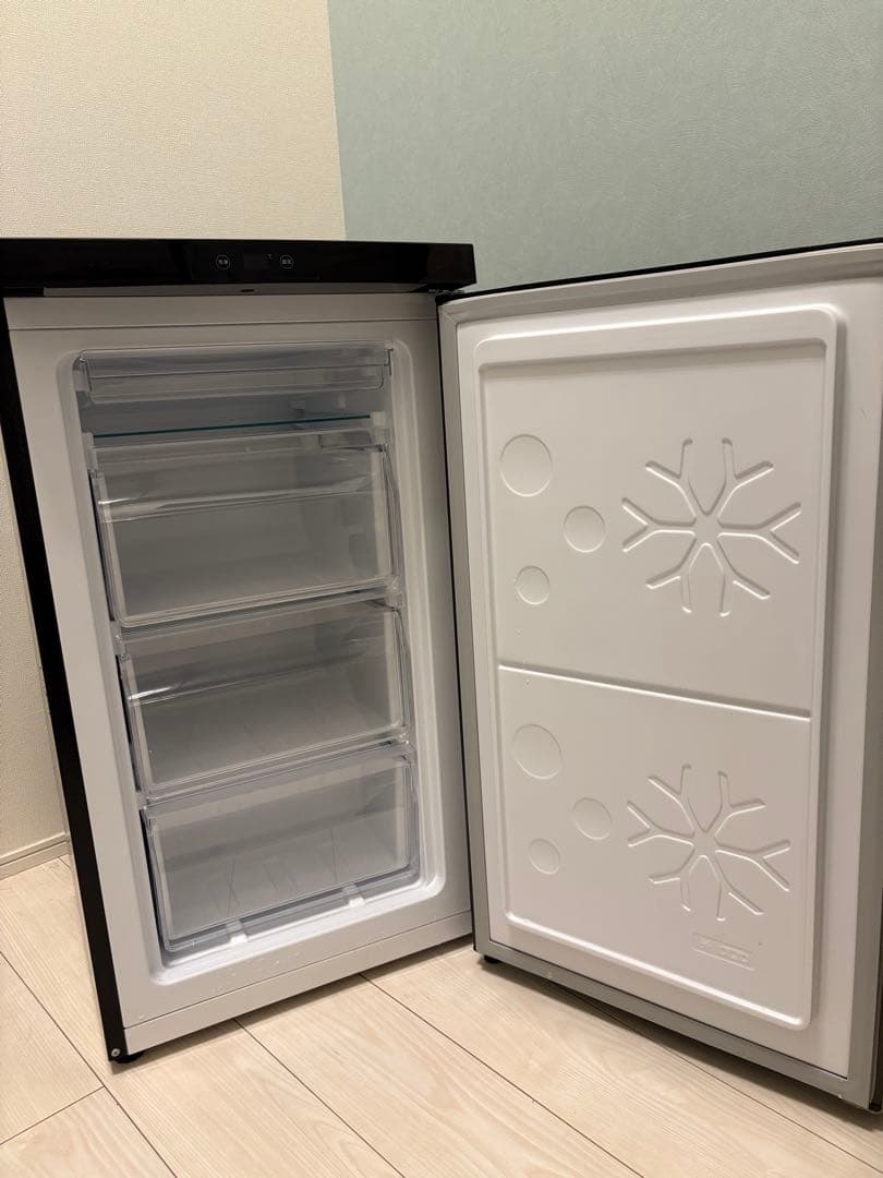 MAXZEN 冷凍庫　JF064ML01 64L 右開き