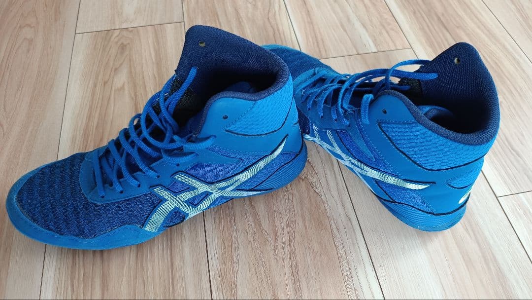美品★アシックス★レスリングシューズ　MATCONTROL 2 ★サイズ27