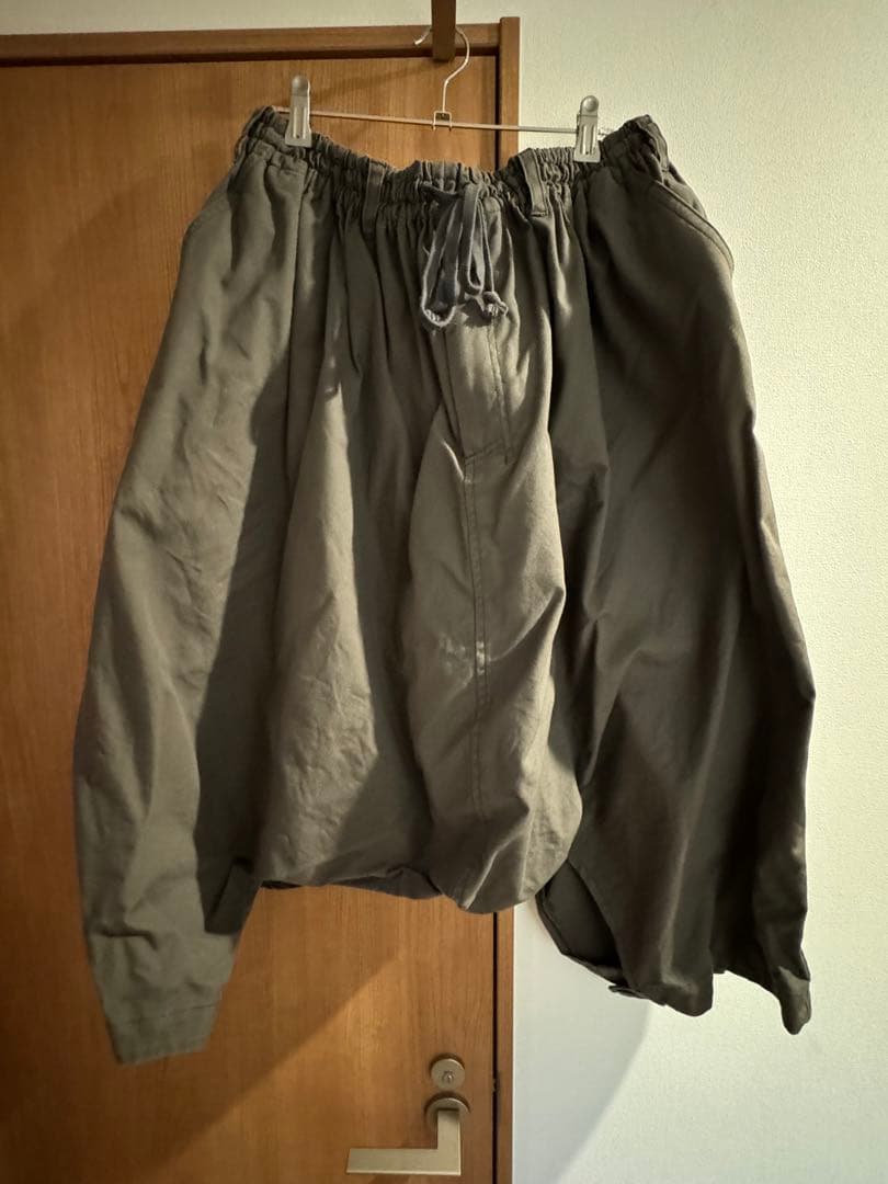 グレー サルエルパンツ GK-P04-002