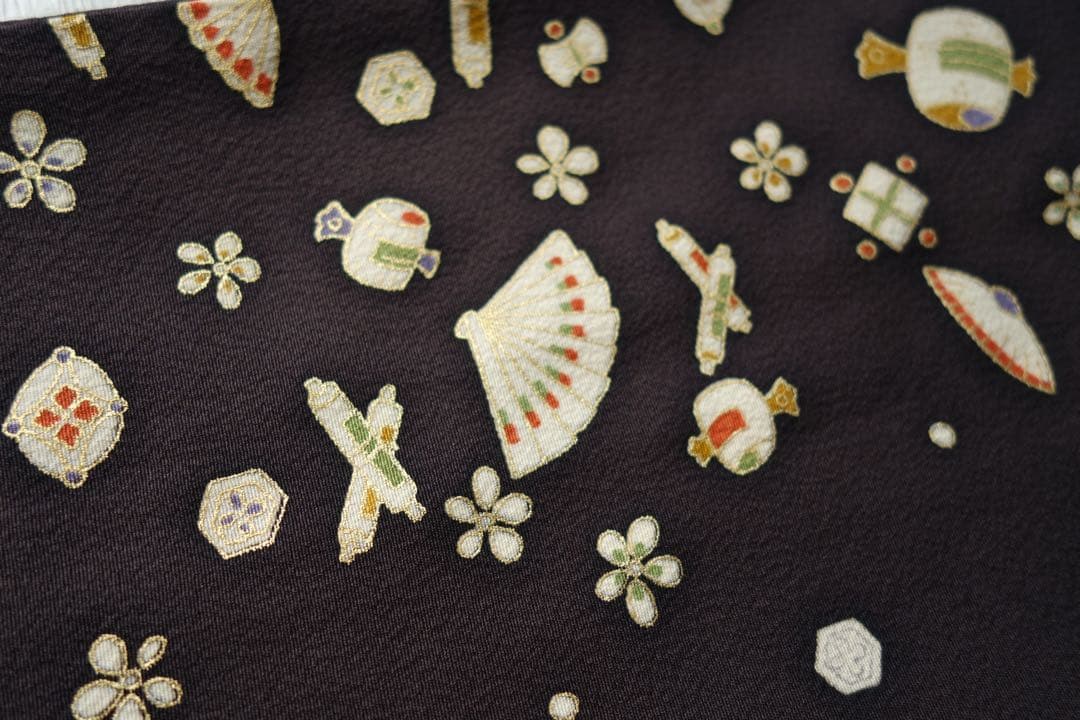 正絹　小紋　墨色　宝尽くしに梅