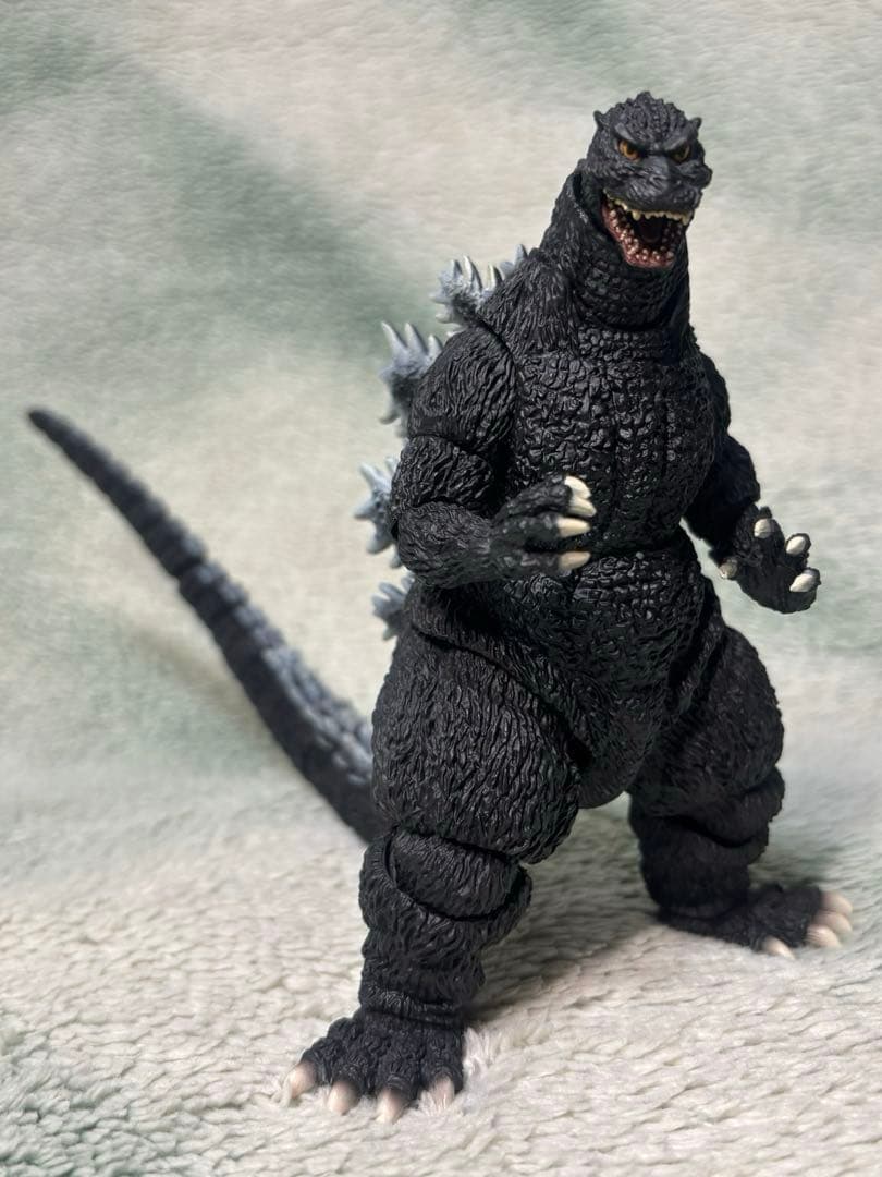 【美品】 S.H.モンスターアーツ ゴジラ