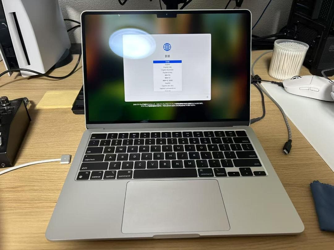 ［超美品］M2チップ搭載MacBook Air 13インチ - シルバー