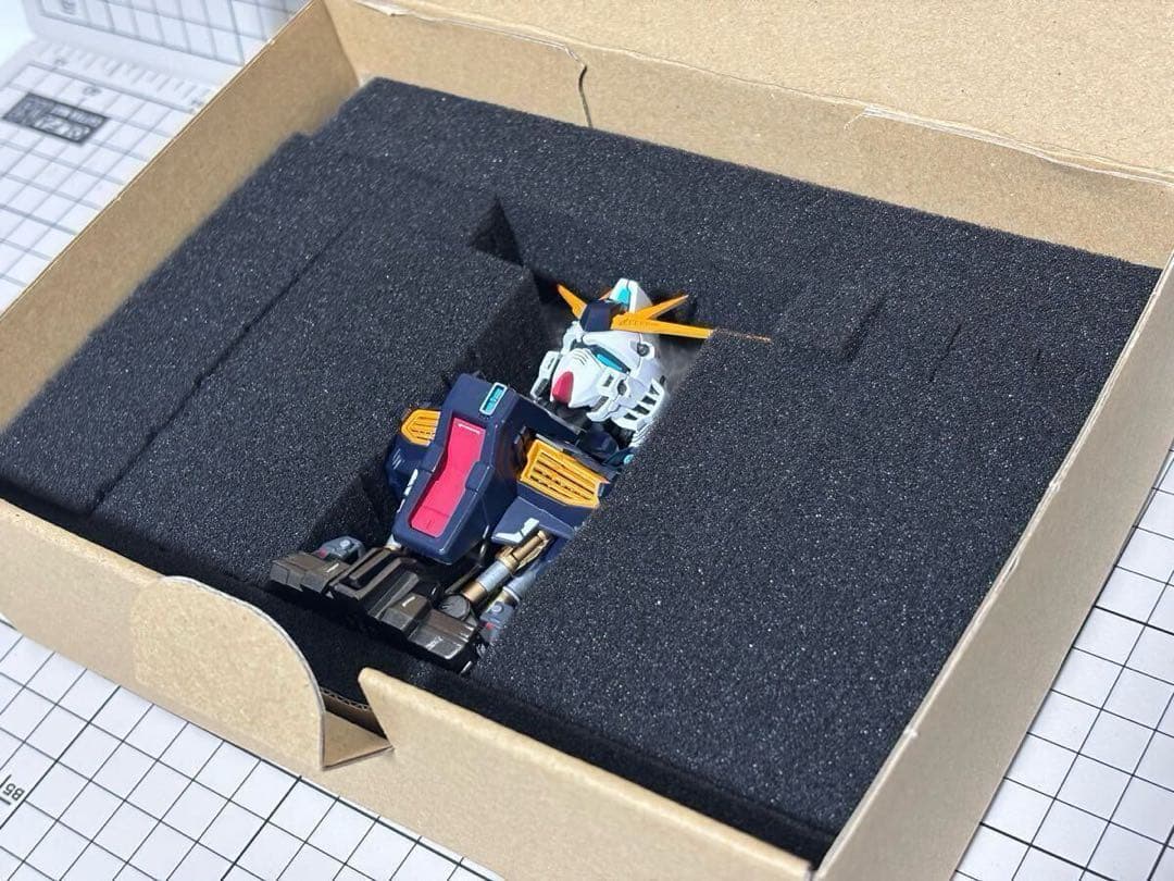 ★メカニカルバストνガンダム★全塗装完成品★機動戦士逆襲のシャア★