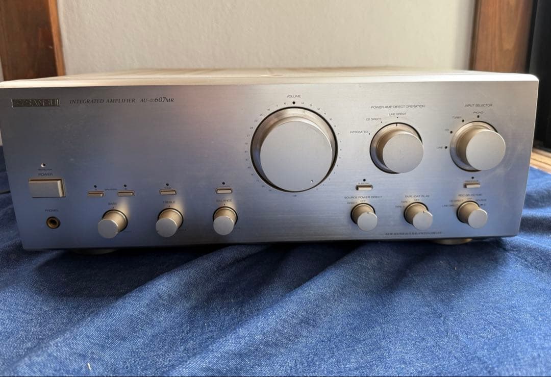 sansui プリメインアンプ AU-α607MR
