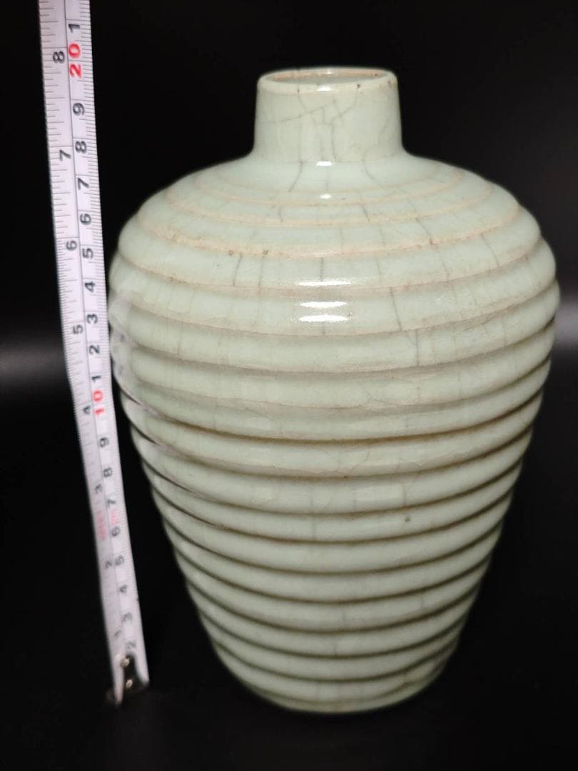 明時代　青磁龍泉窯弦紋花瓶龍泉窯明官窯物　元箱付き(E-10)