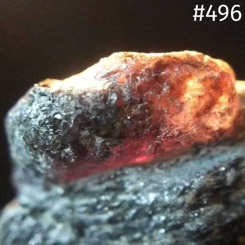 496 アレキサンドライト 母岩付 原石 結晶 ブラジル産