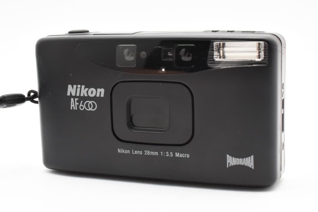 【じん】Nikon AF600 QD 28mm F3.5 Macro