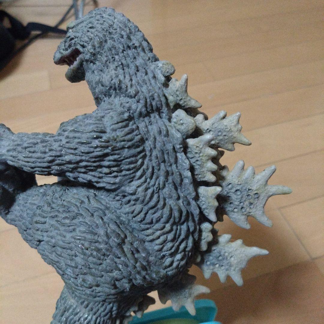ゴジラフィギュア 約30cm スタンド付き