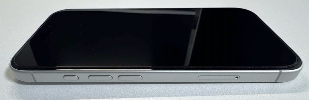 【美品】Apple iPhone16 128GB SIMフリー