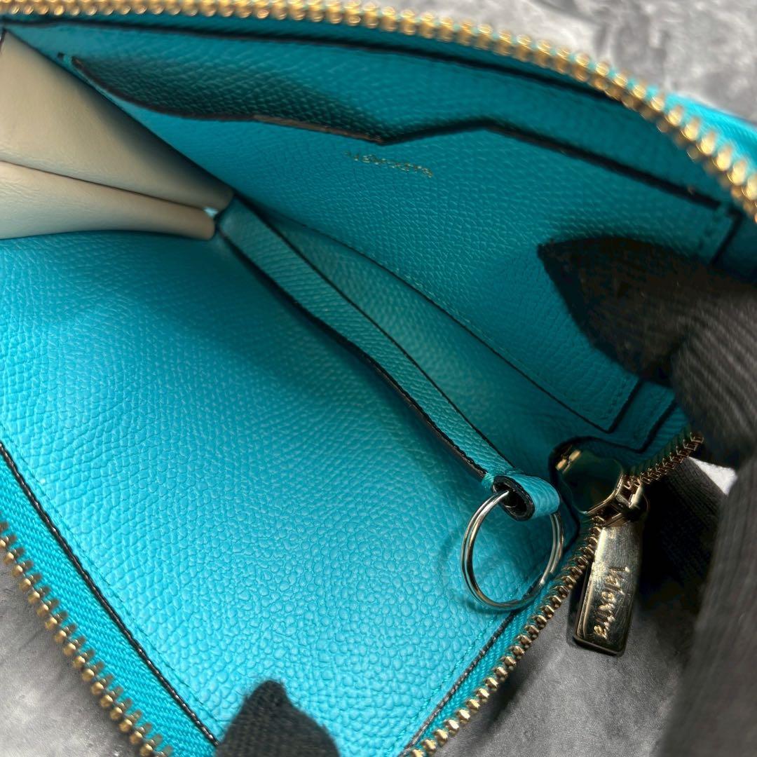 rinka(*˘︶˘*) ✨ ヴァレクストラ ケース