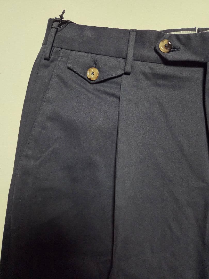 【新品】ピーティートリノ　GENTLEMAN　シルク混　チノパン　48　春秋冬