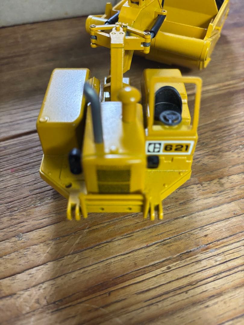 ミニカー CAT 621Caterpillar Hinterkipper Athey