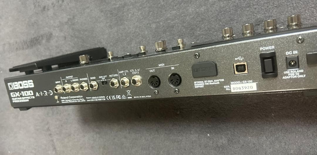 BOSS GX-100 開封のみ新同品 非純正中古ケース選択可です。