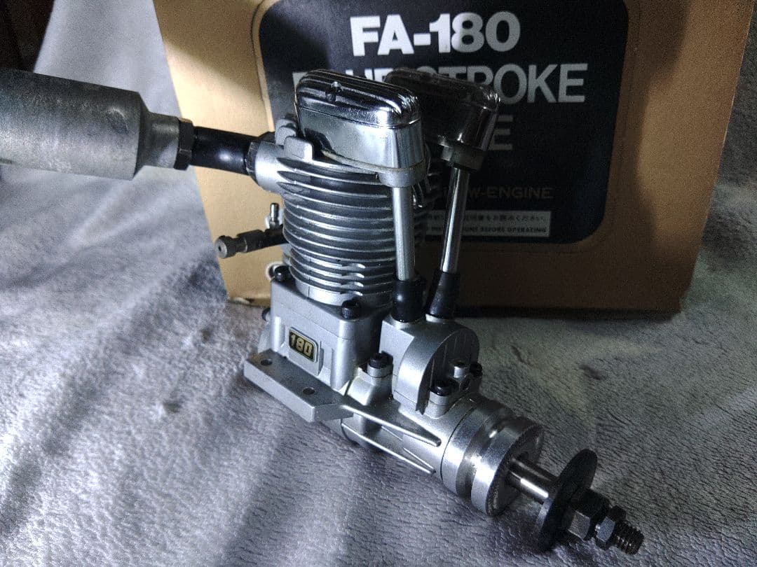 斎藤製作所　FAー180ラジコンエンジン