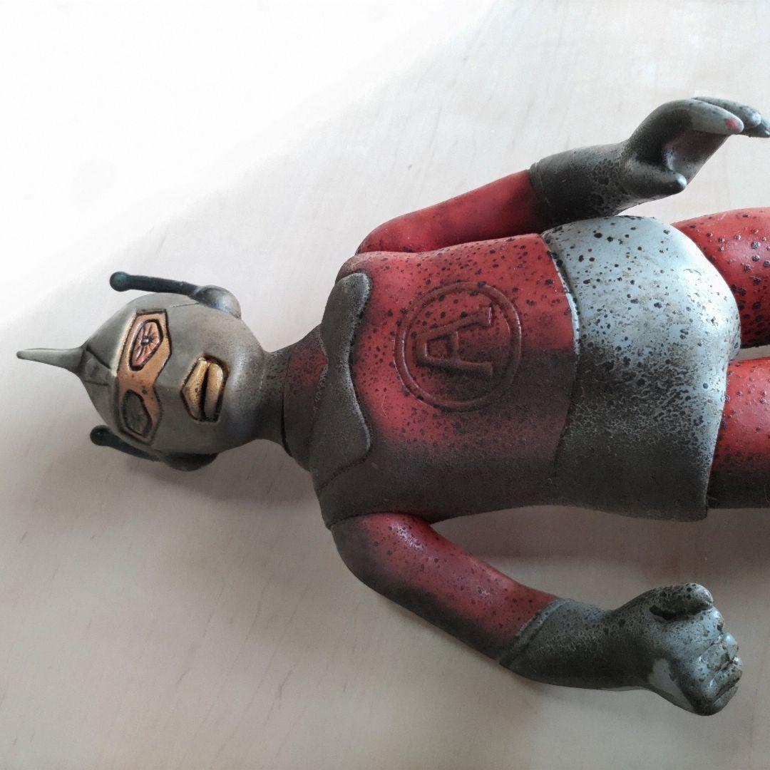 ウルトラマン