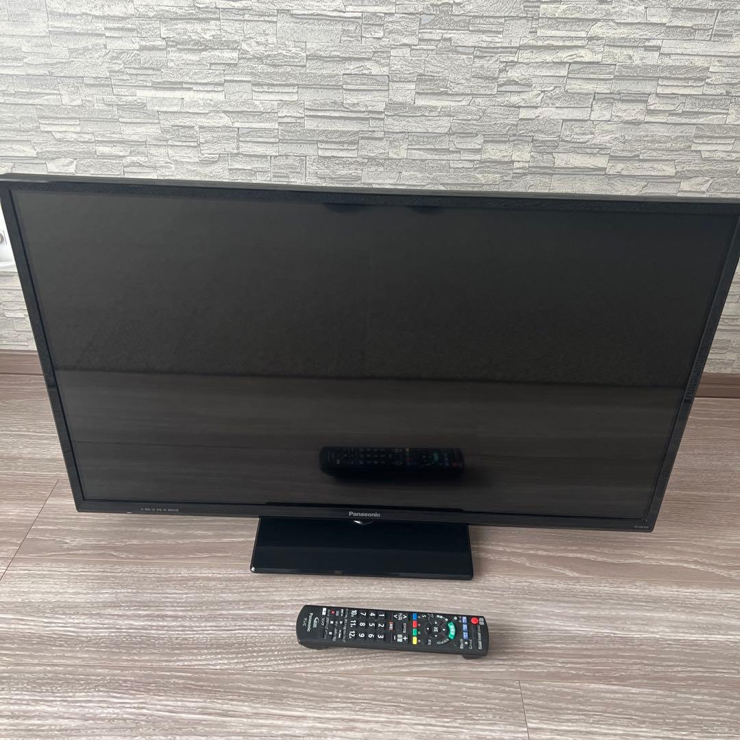 ⭐︎Panasonic 32型　薄型テレビ リモコン付属⭐︎