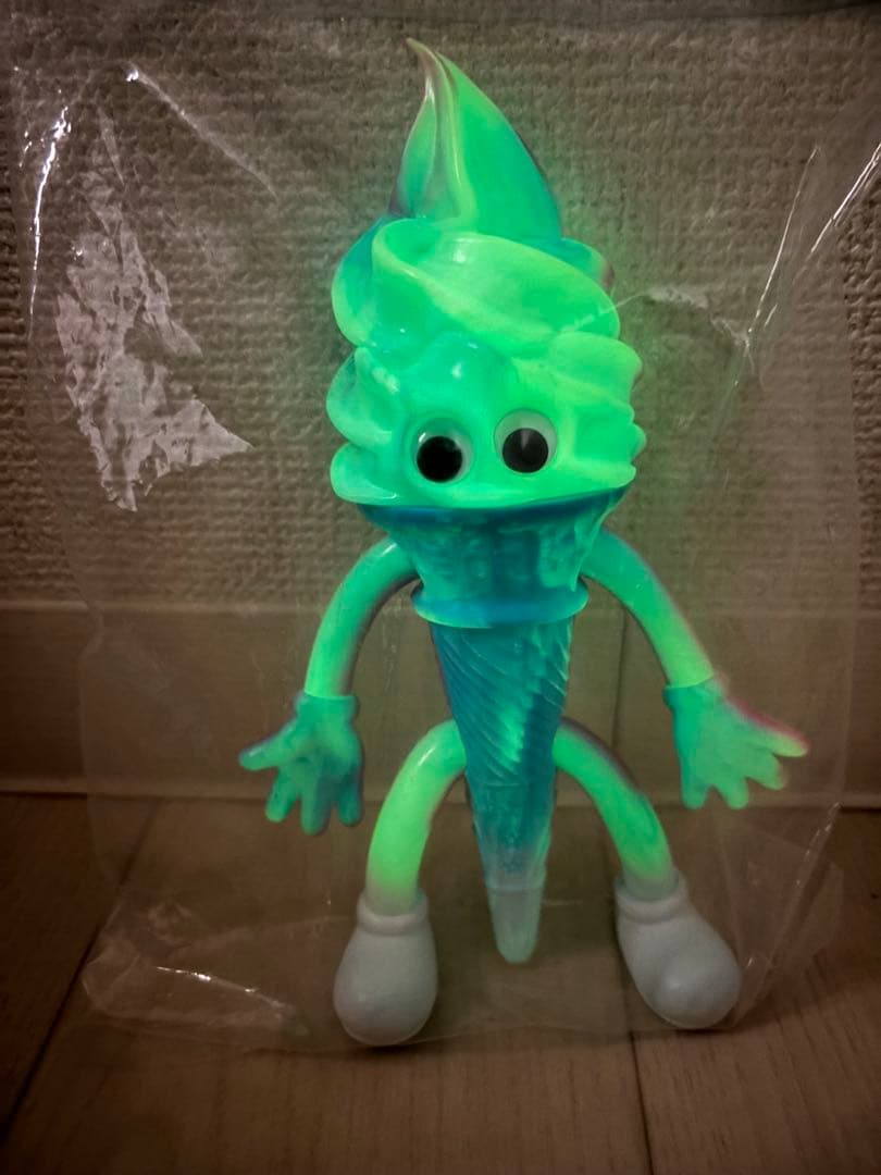 フレーバーズ 209 Ghost Soft ice Cream蓄光ver