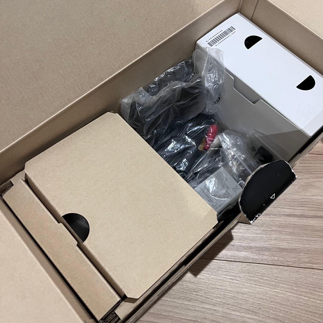 美品Nikon D5300 with DX VR 18-55 3.5-5.6g