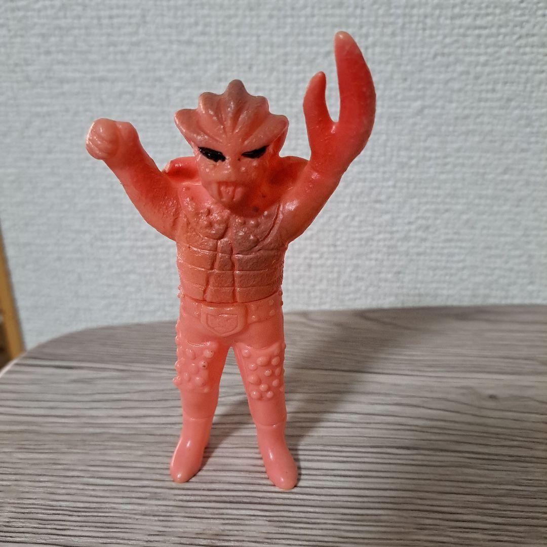 ソフビ　カニバブラー　仮面ライダー　怪人　ミニサイズ ポピー