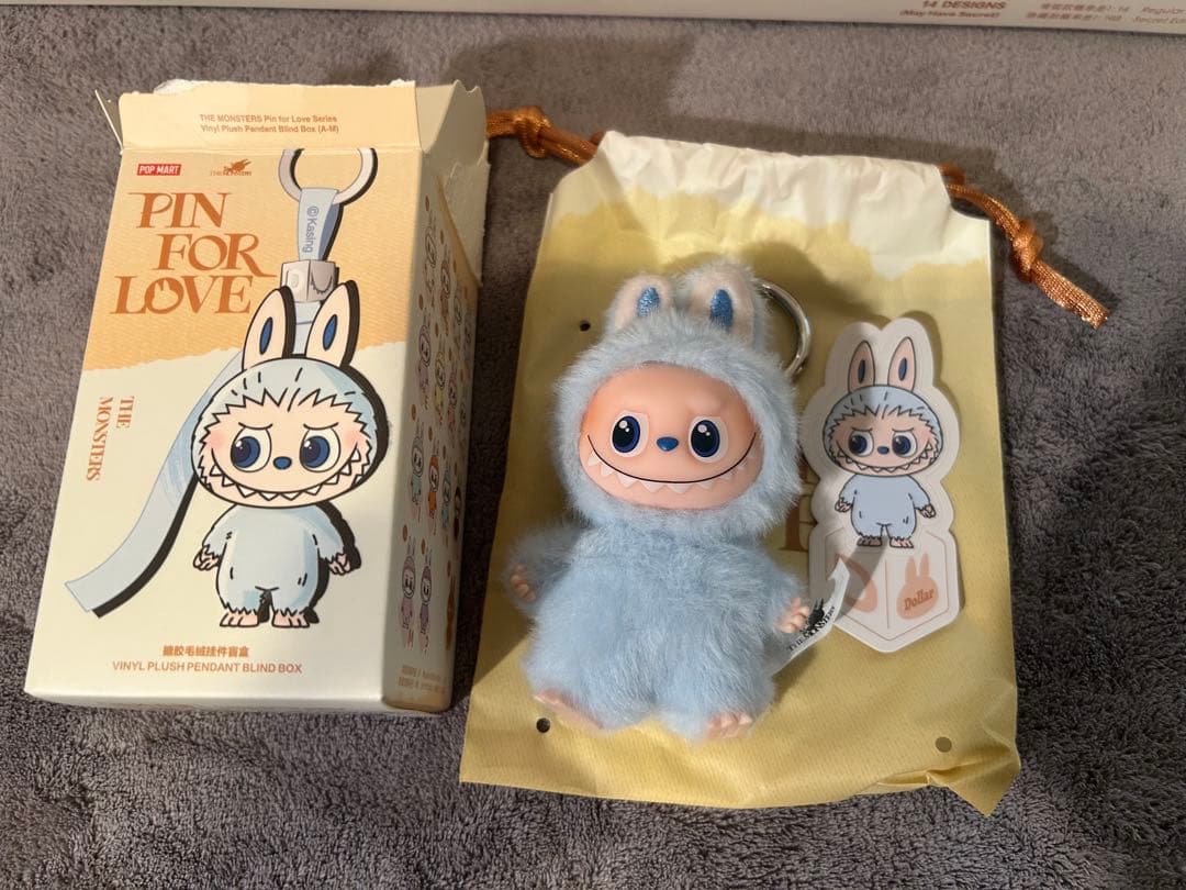 FIN FOR LOVE THE MONSTER イニシャル　ラブブ　8個入り