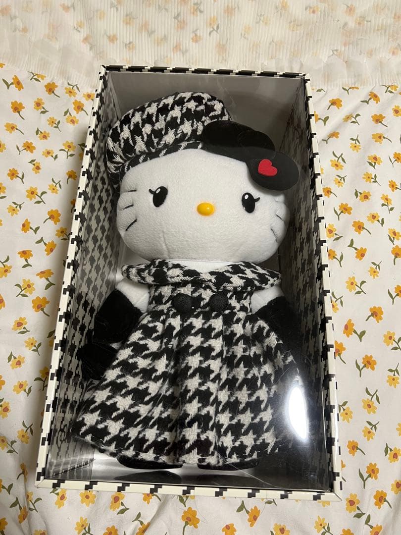 2点セットハローキティ キティ バースデードール モノクロ ガーリーふたごコーデ
