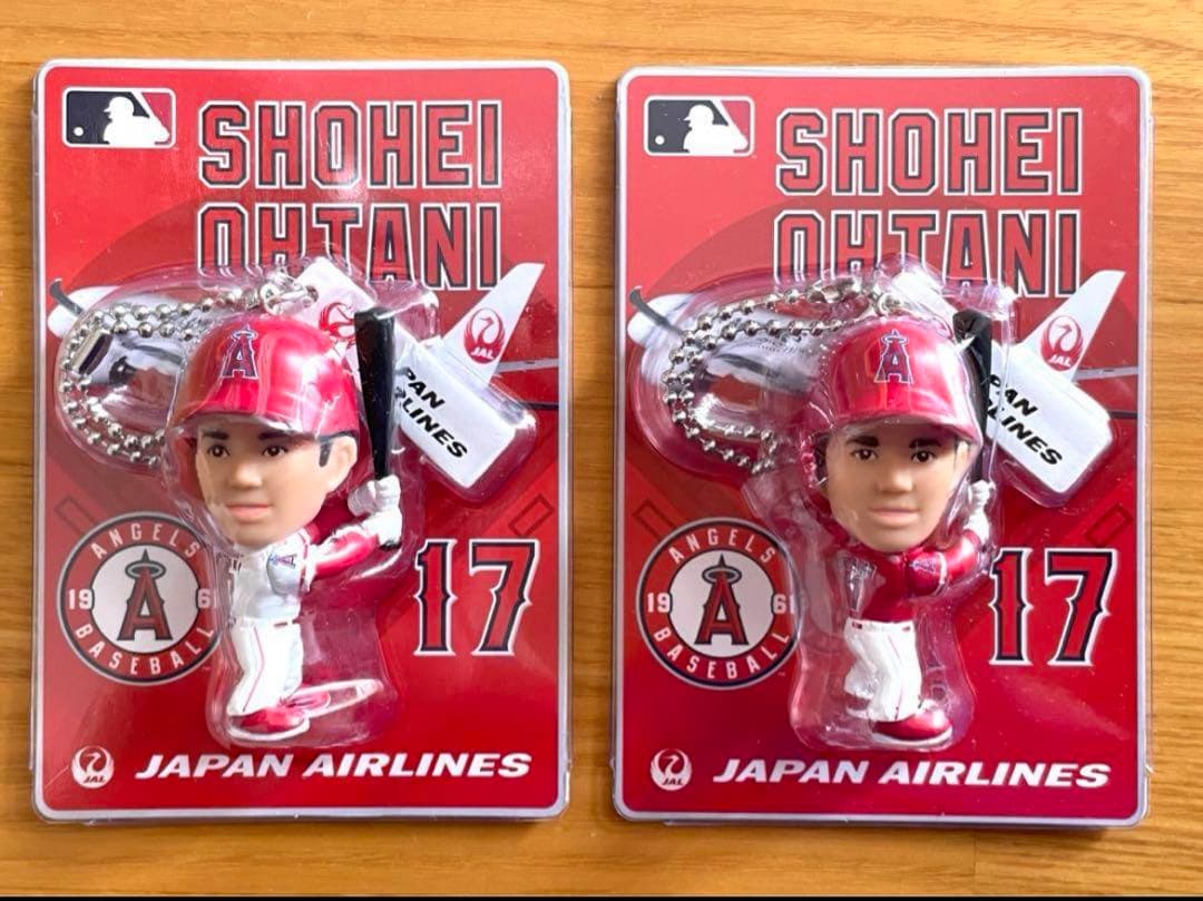 大谷翔平 JAL 限定 フィギュア キーホルダー 赤白 セット　記念グッズ