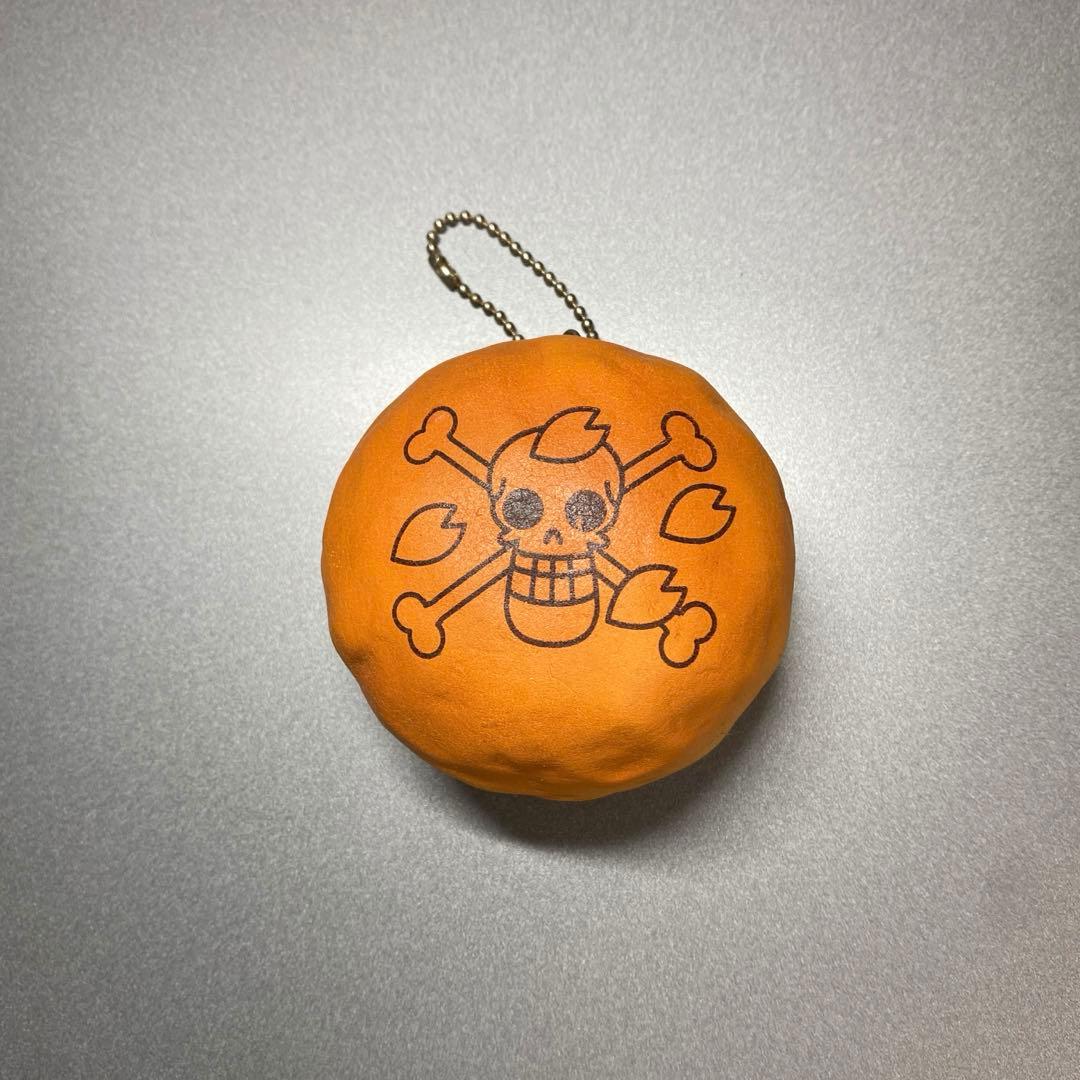 【激レア】ワンピース　ヒルルク海賊旗　焼きたてパン ストラップ