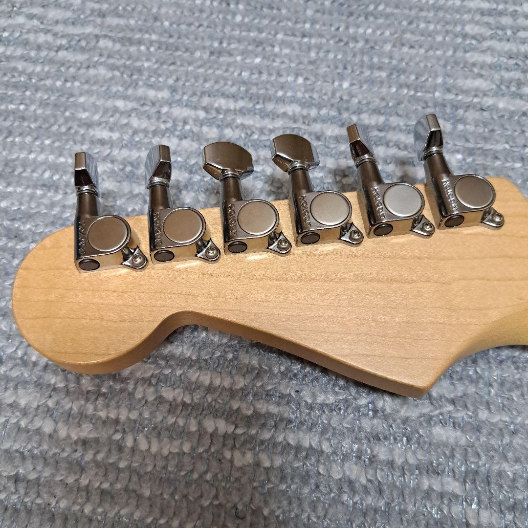 フェンダージャパン　ストラトキャスター　ケース付き　美品