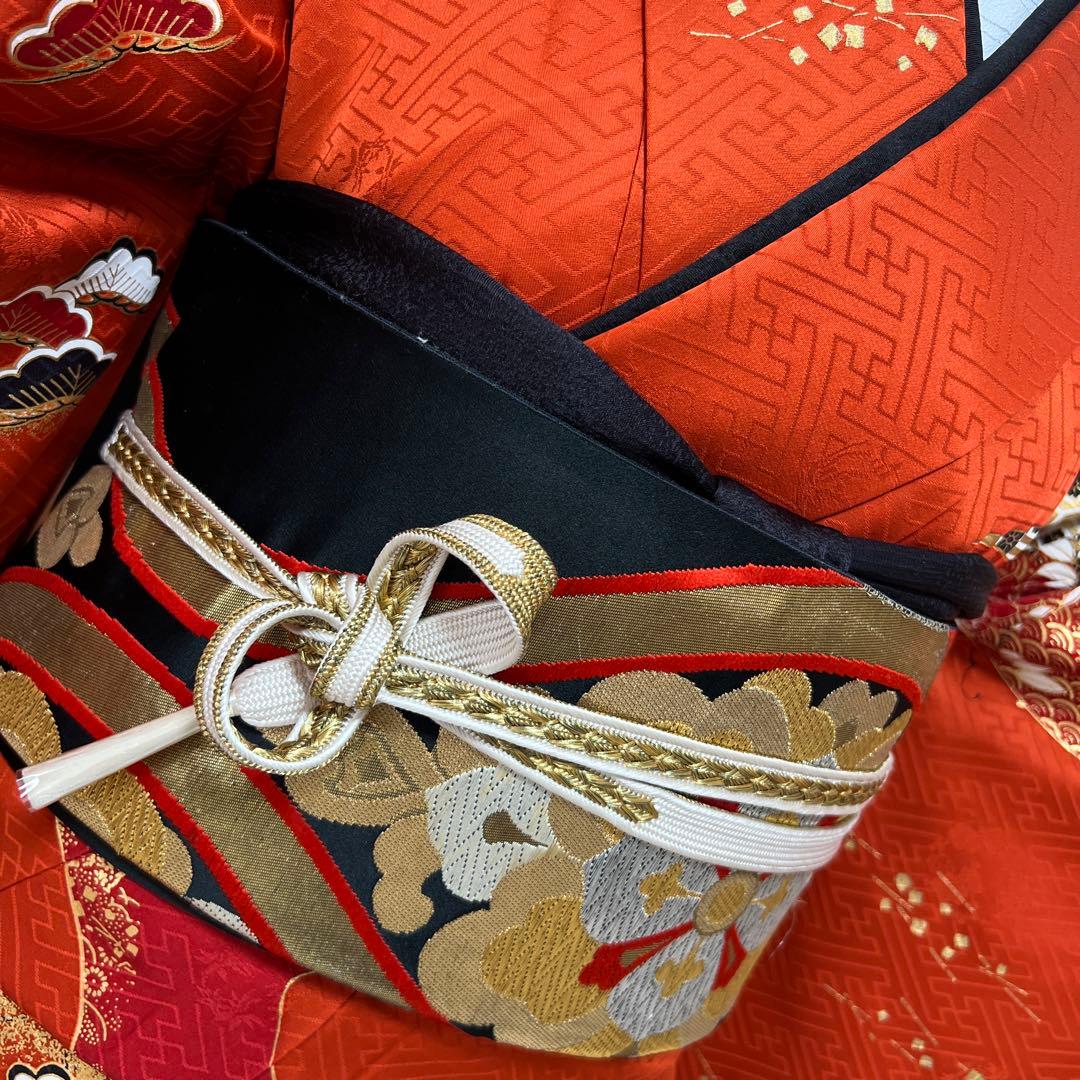 353 振袖フルセット 正絹 レッド 朱赤 赤 黒 金彩 駒刺繍 暈し染め 古典