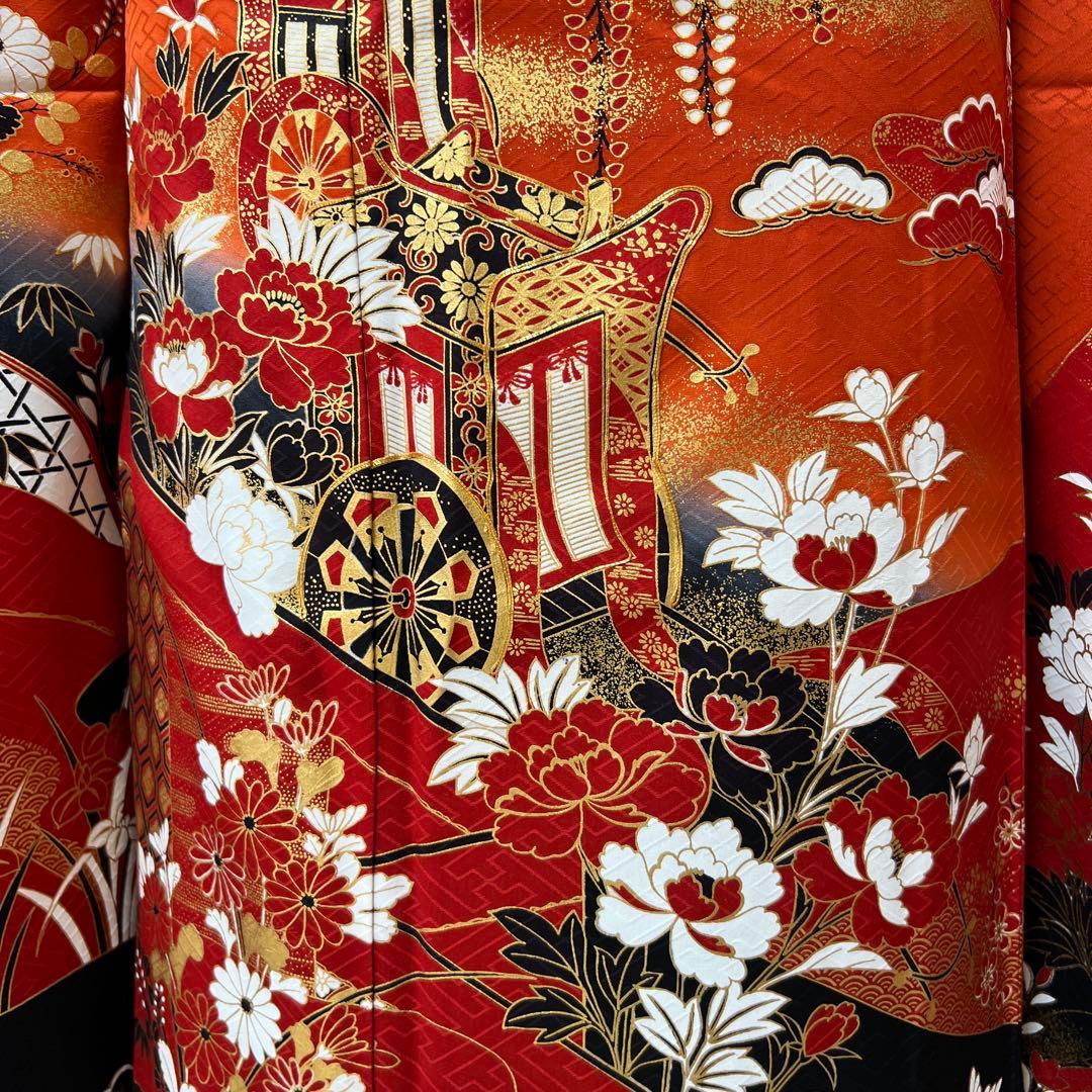 353 振袖フルセット 正絹 レッド 朱赤 赤 黒 金彩 駒刺繍 暈し染め 古典