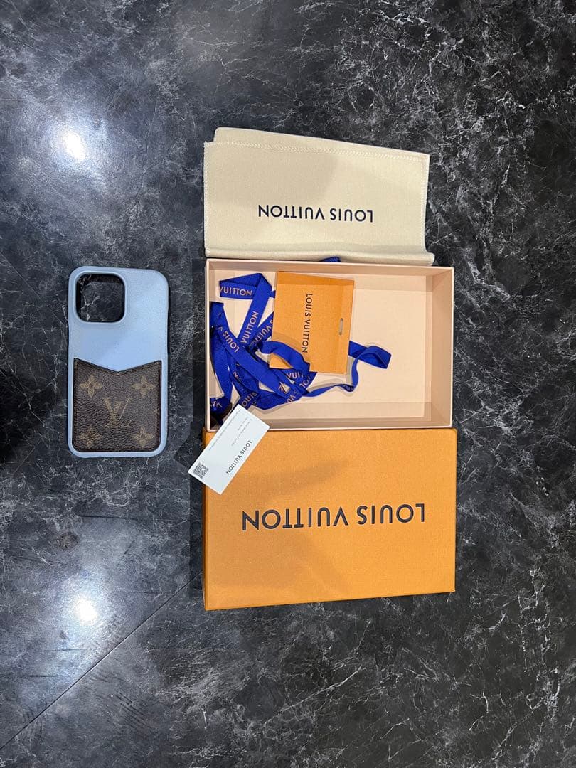 Louis Vuitton iPhoneケース　13pro