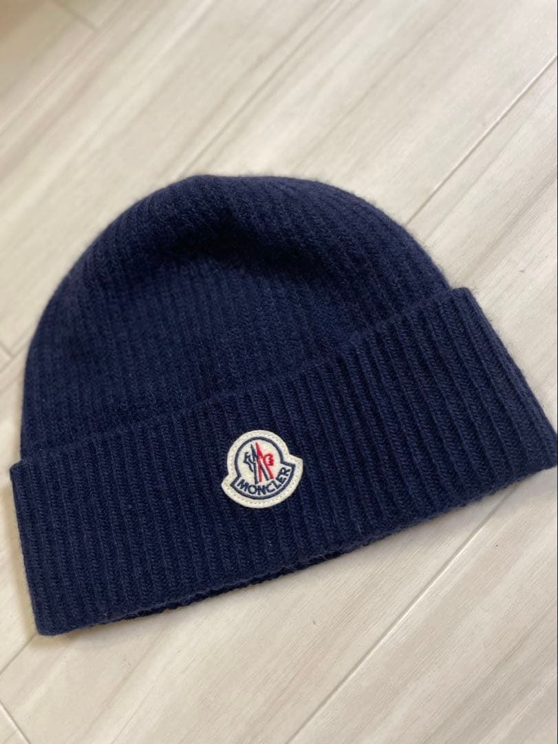 MONCLER ネイビー ニット帽 フリーサイズ　ビーニー
