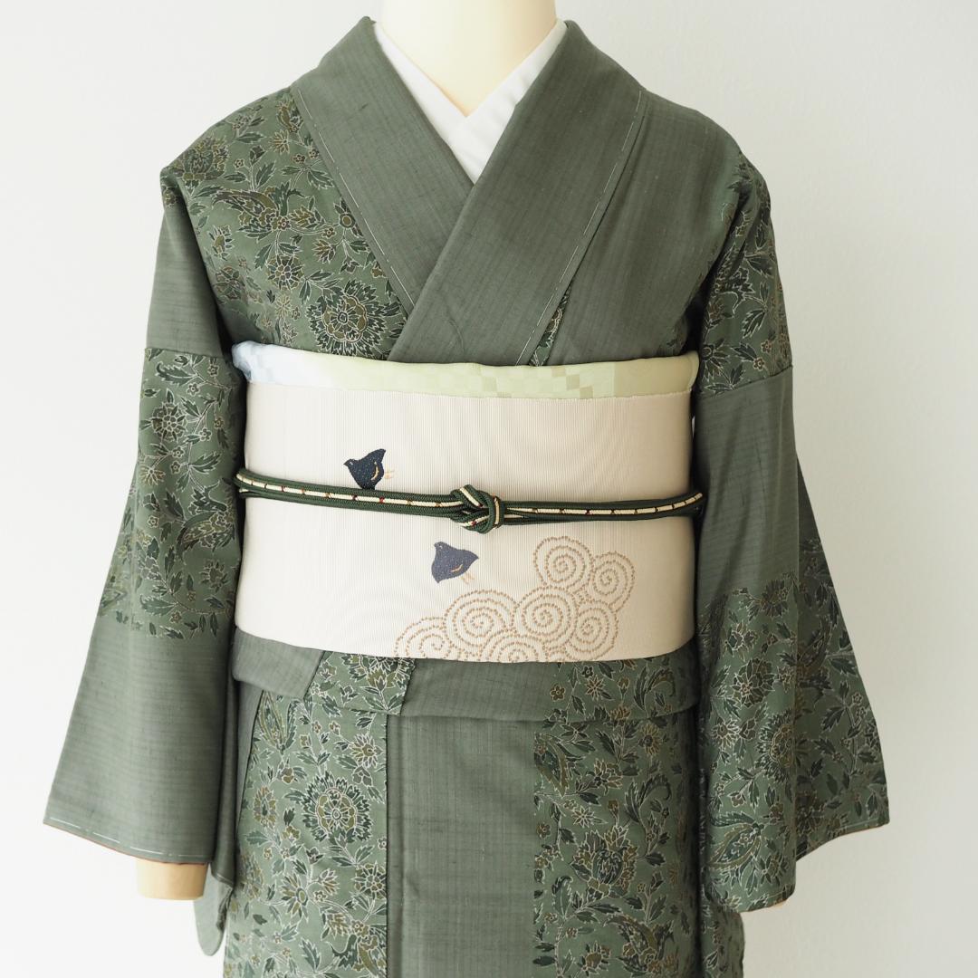 【着物】【つむぎ】グリーン地 片変わり 更紗柄 うす縞 紬 No.47