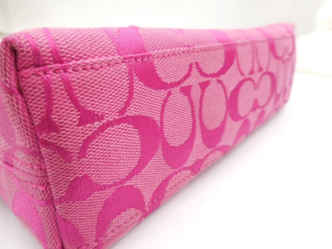 ✨COACH　コーチ　ポーチ シグネチャー ピンク キャンバス／レザー