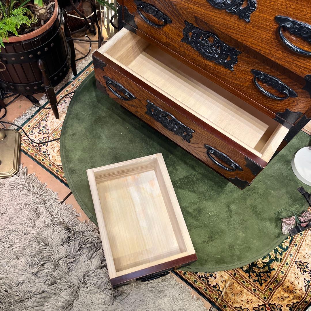 Sale 和製アンティーク　重厚感ある鉄器　　チェストキャビネット　民芸タンス