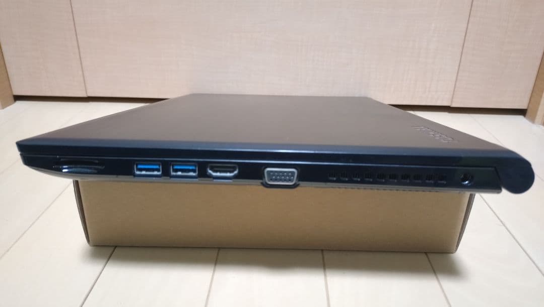 dynabook EZ35/PBSD　8世代i5 SSD256GB メモリ8GB