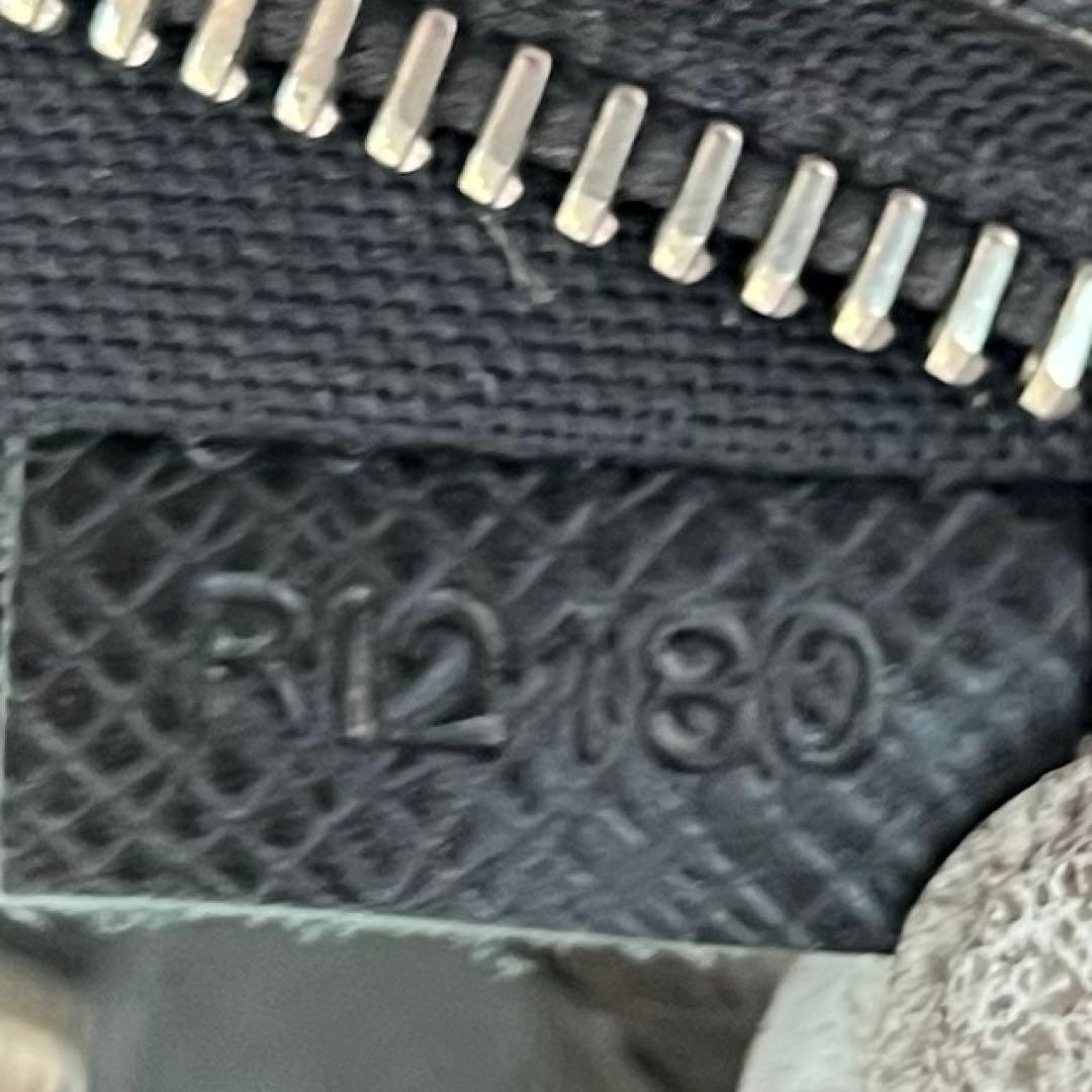 【美品】ルイヴィトン　タイガ　ビジネスバッグ　トート　レザー　黒　ハンド