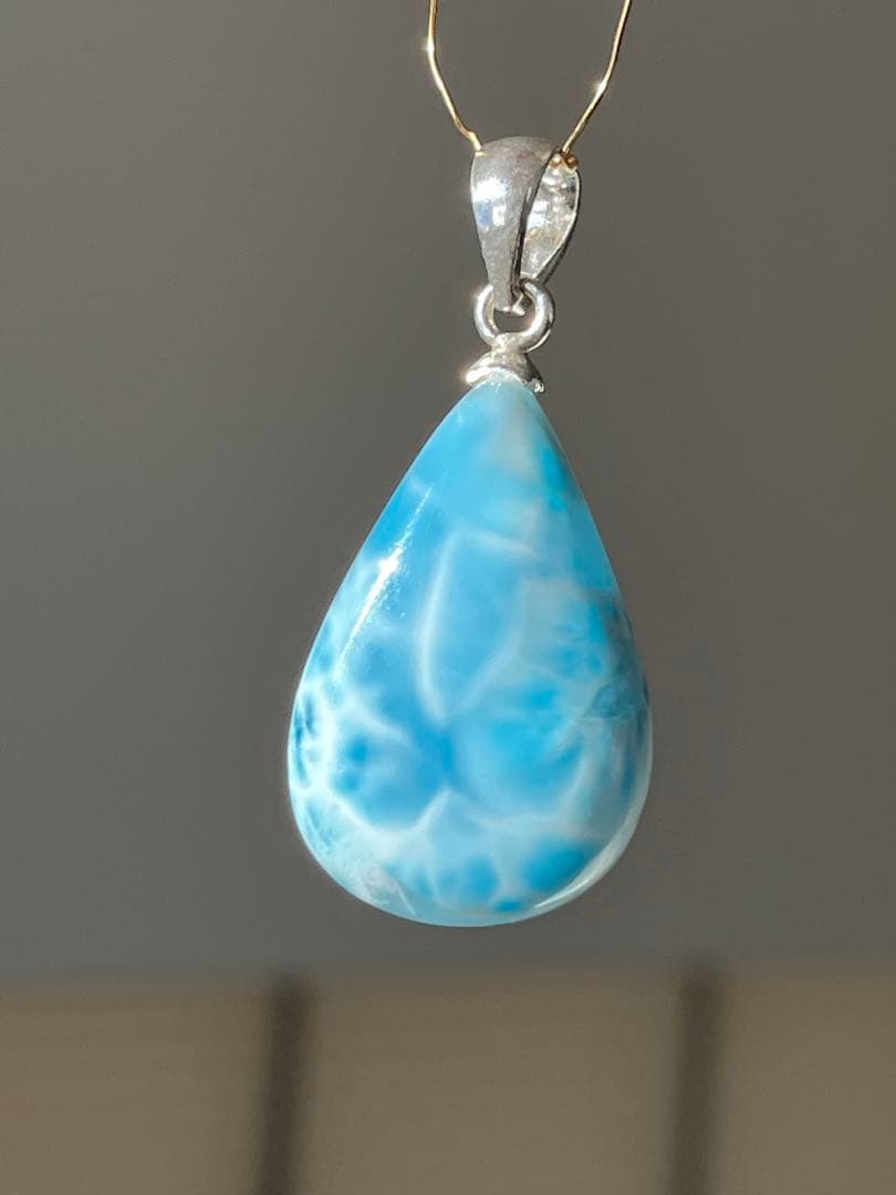 天然石☆高品質！ラリマーしずく型ペンダントップ☆透明感高いブルー＆模様が美しい！