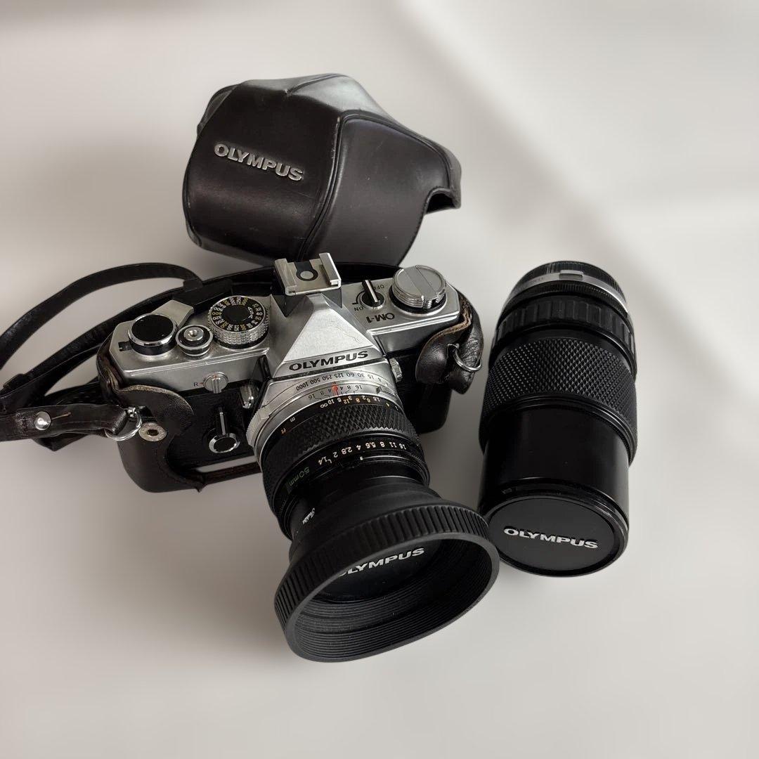 OLYMPUS OM-1 一眼レフカメラ50mmレンズ、望遠レンズ75-150㎜