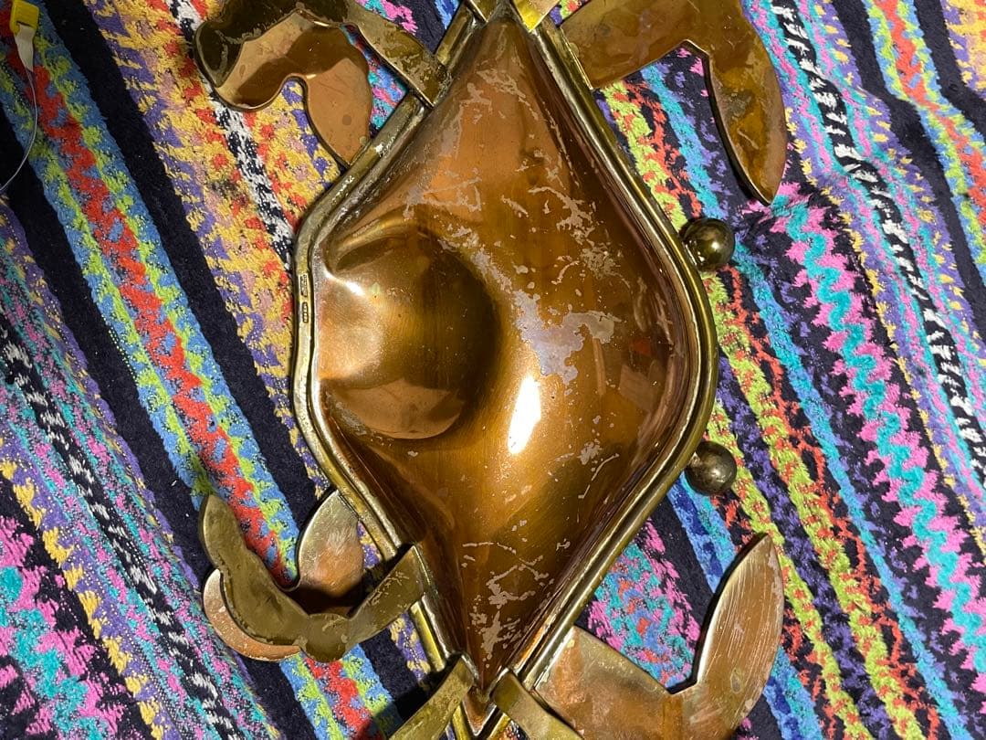 カニ型金属トレイ 貝殻装飾付き 灰皿 アクセサリー置き オブジェ