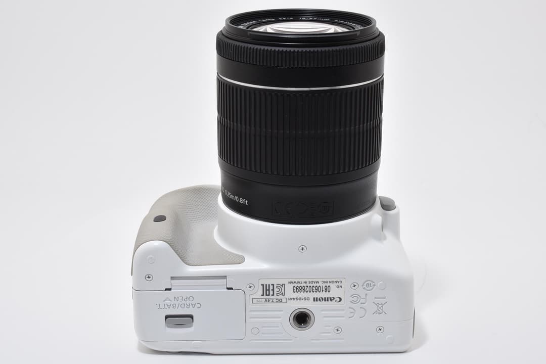 ほぼ未使用 Canon EOS Kiss X7 ホワイト スマホ転送 #9423