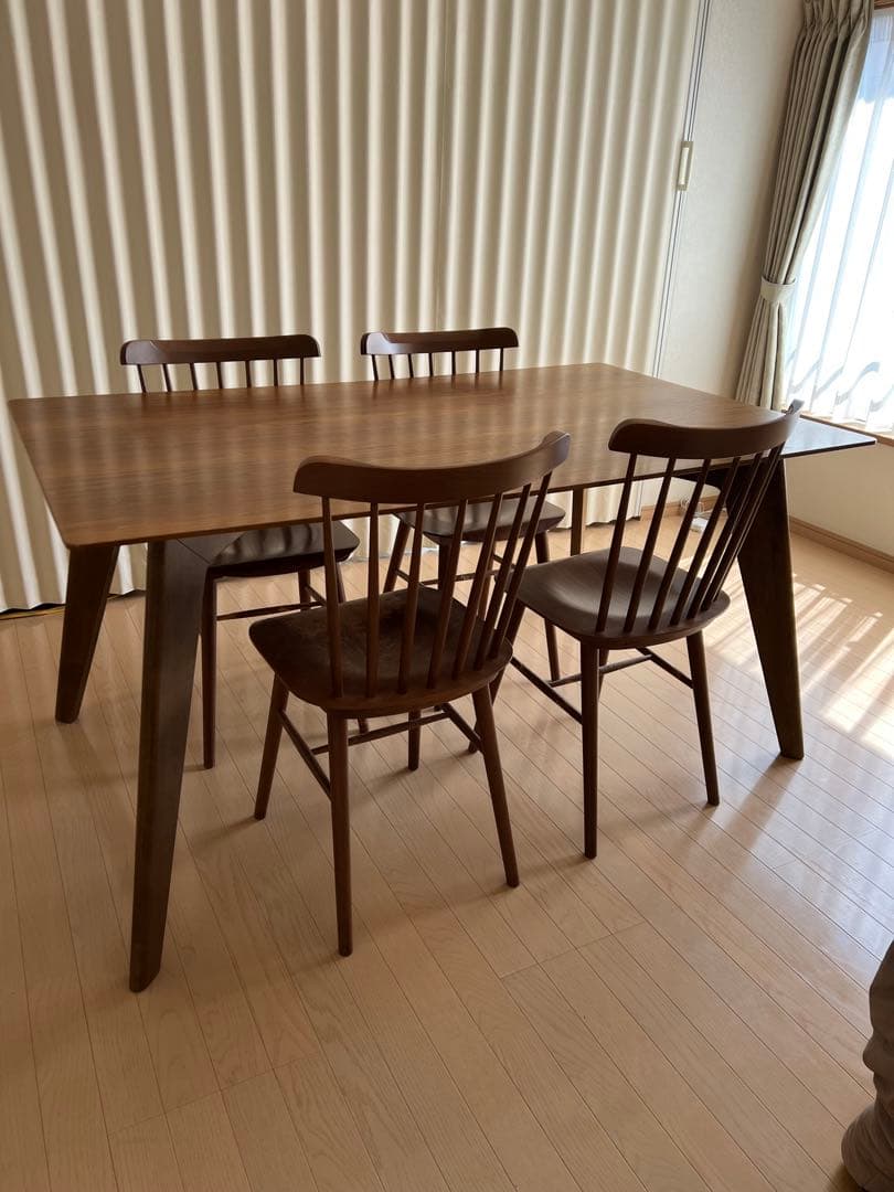 【地域限定送料込み】定価150,000円　ダイニングテーブルセット　椅子4脚