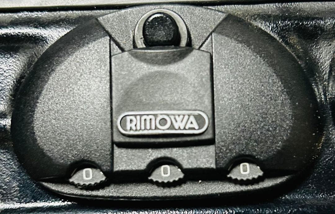 やま リモワ RIMOWA サルサ 32L 機内持ち込みサイズ