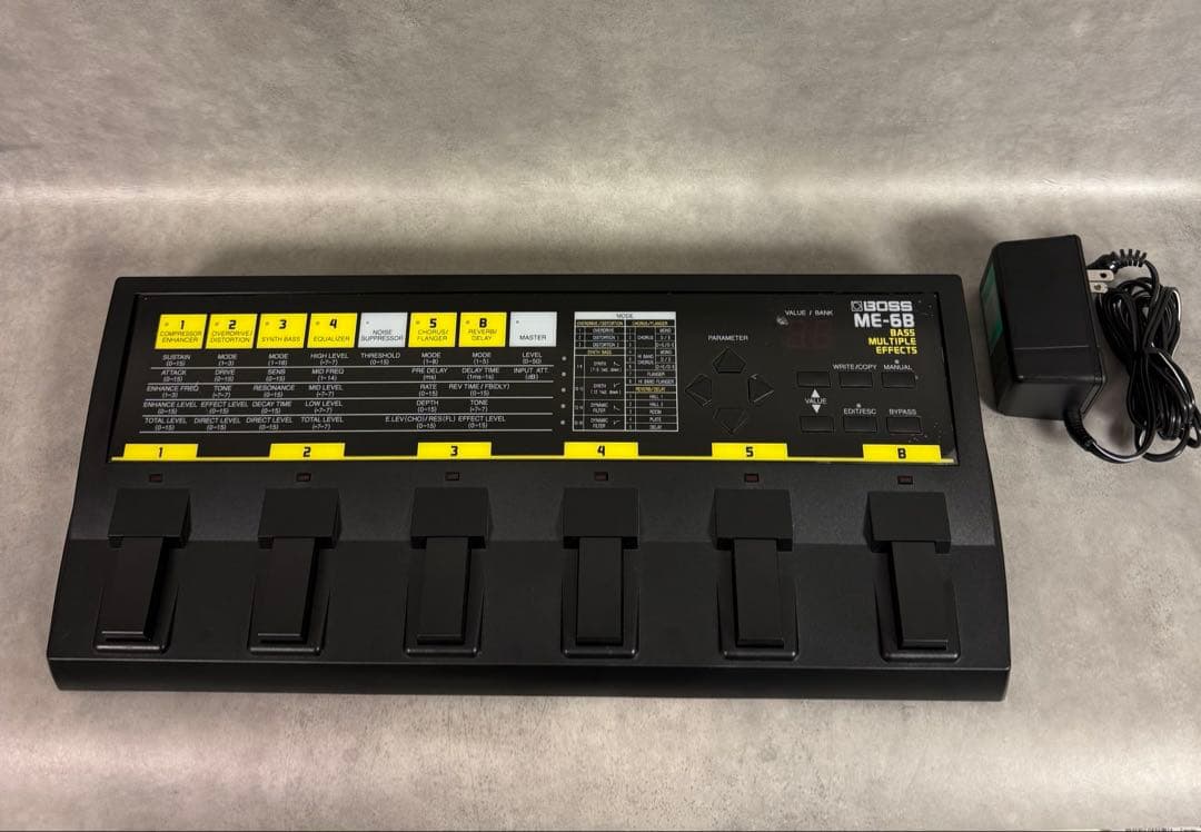BOSS ME-6B ベースマルチエフェクター
