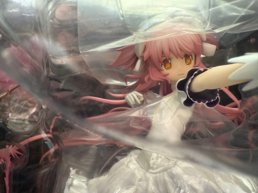 魔法少女まどかマギカ　Ultimate Madoka 1/8スケールフィギュア