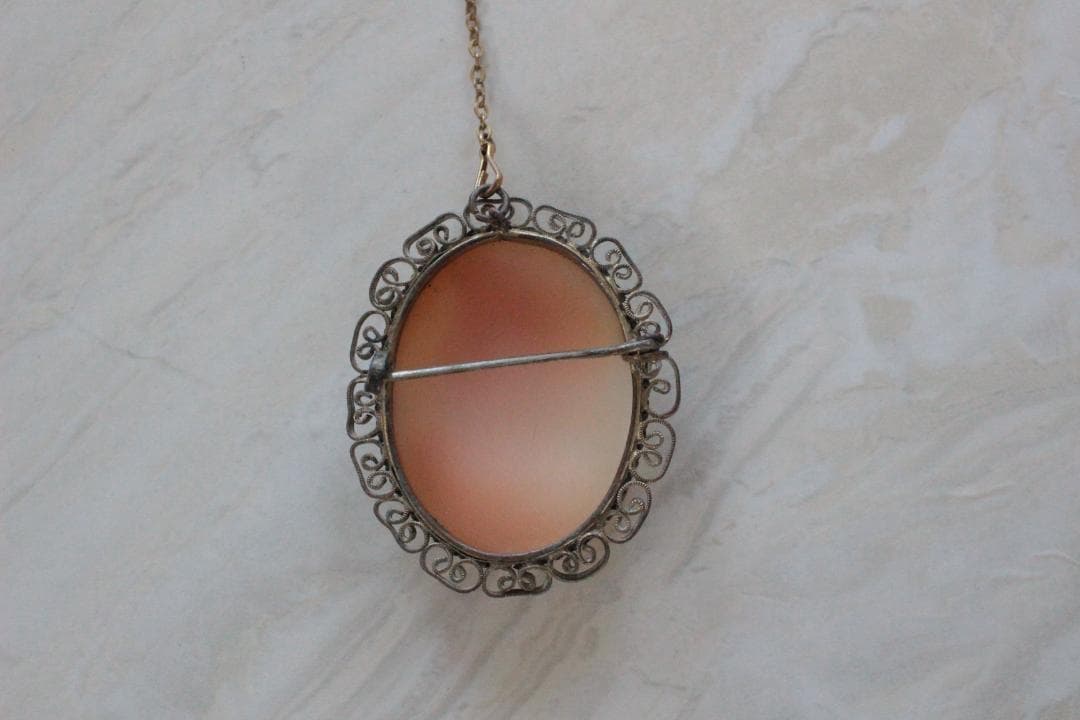 【D】アンティークシェルカメオブローチ